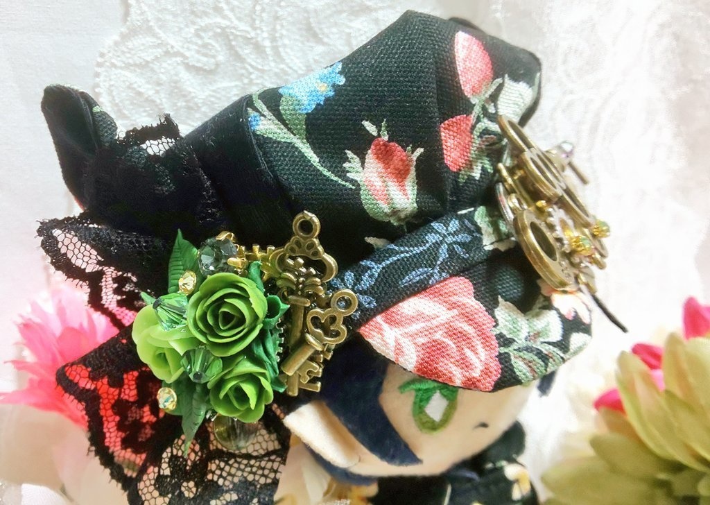 10cmぬいのサイズ◆帽子&ケープセット◆ブラックフラワーガーデン