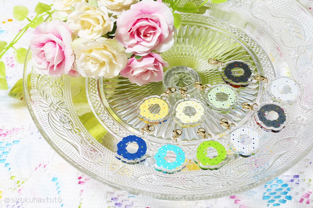 刀剣男士イメージ① 花のリースアクリルチャーム