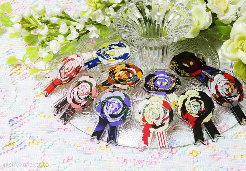 刀剣男士イメージ⑪　花のアクリルブローチ