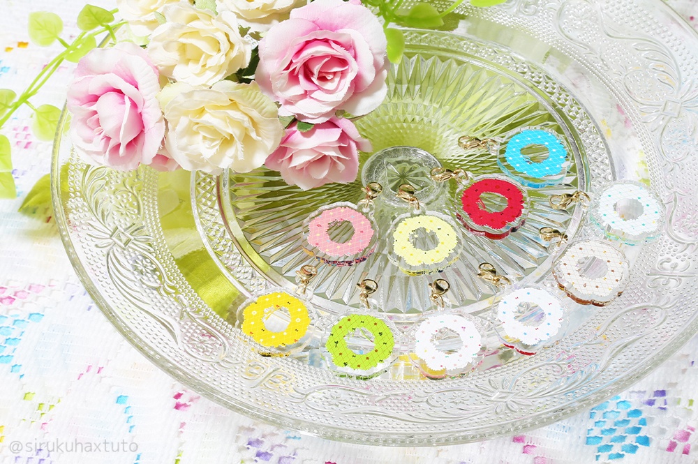 刀剣男士イメージ③ 花のリースアクリルチャーム