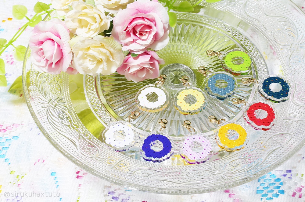 刀剣男士イメージ④ 花のリースアクリルチャーム