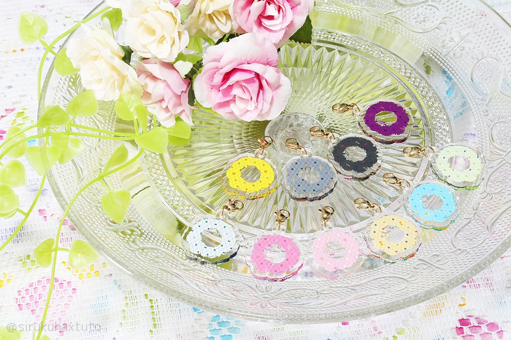 刀剣男士イメージ⑥ 花のリースアクリルチャーム