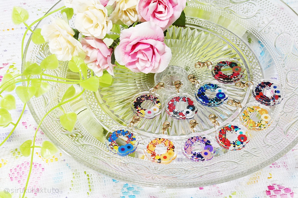 刀剣男士イメージ⑦　花のリースアクリルチャーム