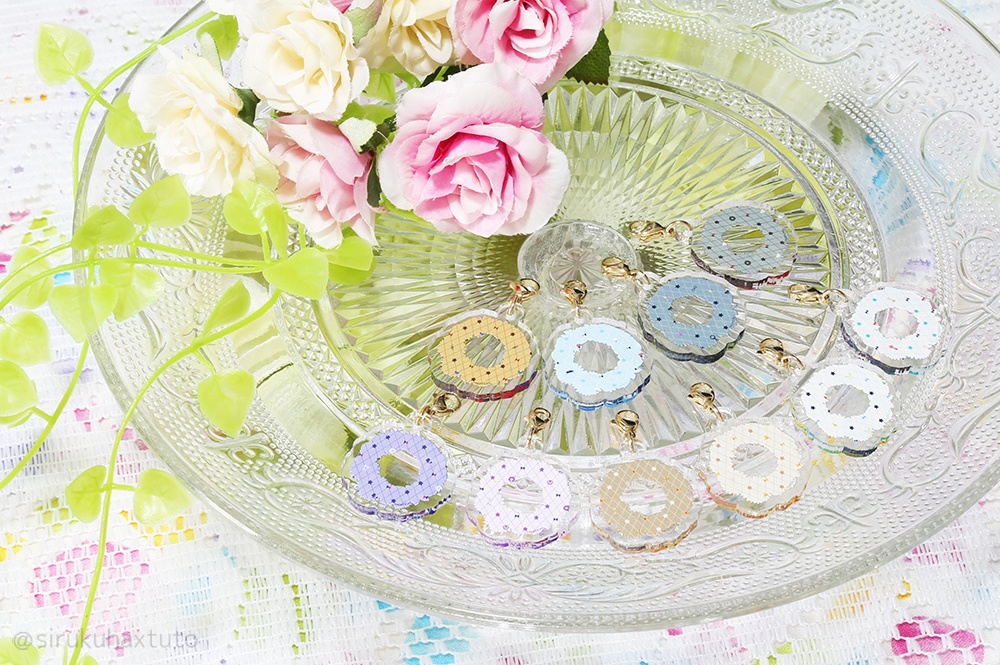 刀剣男士イメージ⑨ 花のリースアクリルチャーム