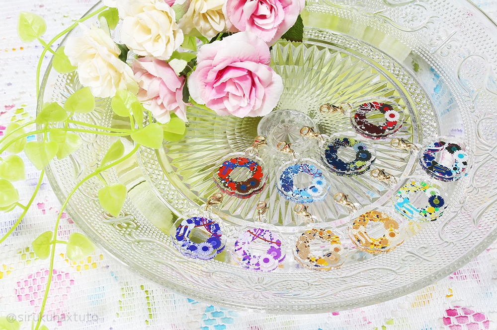 刀剣男士イメージ⑨　花のリースアクリルチャーム