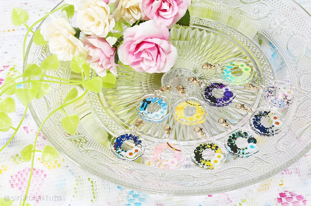 刀剣男士イメージ⑩　花のリースアクリルチャーム