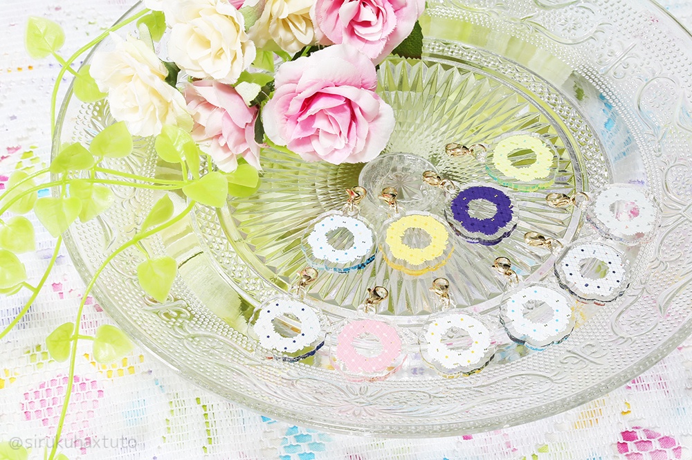 刀剣男士イメージ⑩ 花のリースアクリルチャーム