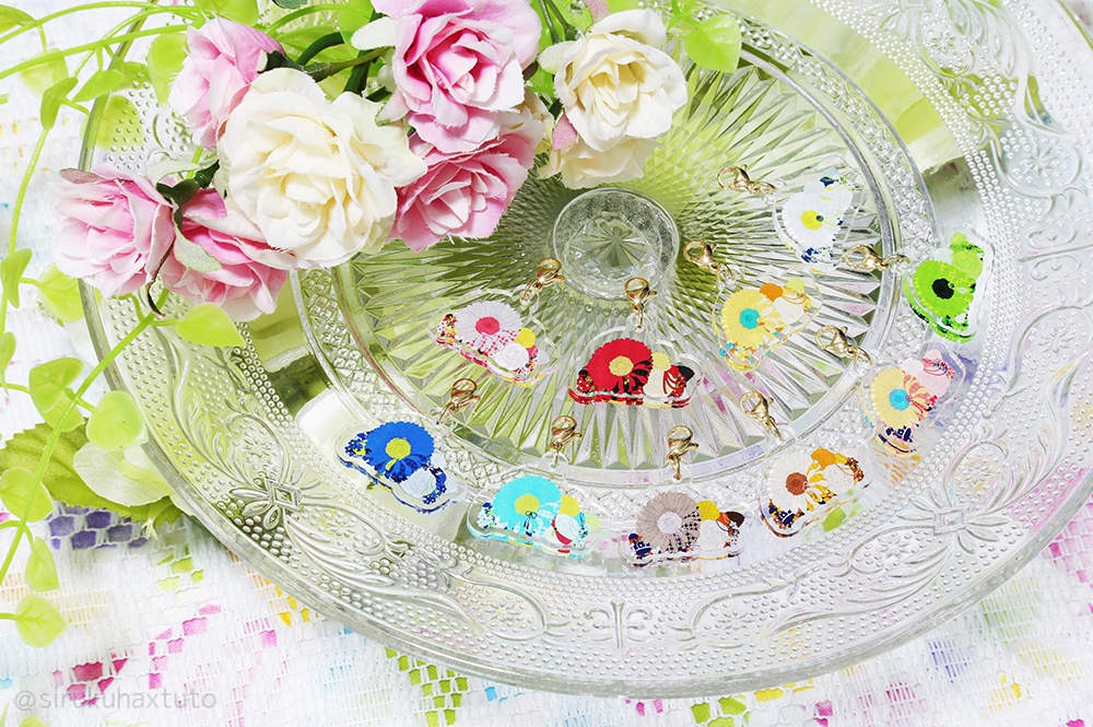 刀剣男士イメージ①　花のブーケアクリルチャーム