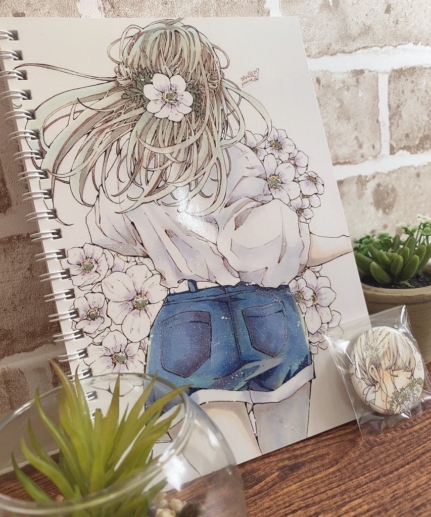 スケッチブック、缶バッジセット