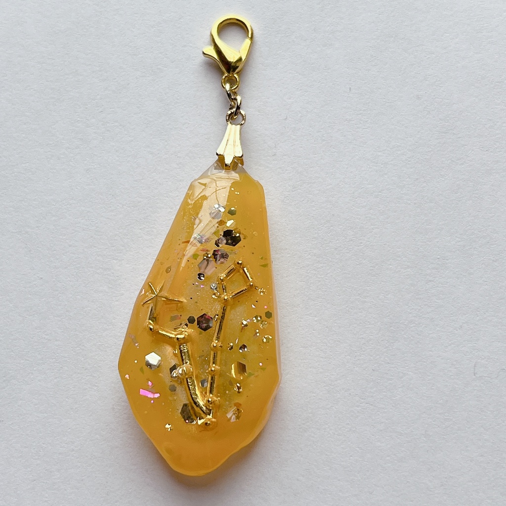 黄の十二星座の魔法石チャーム