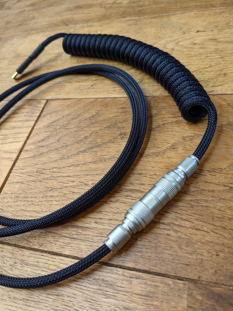 カスタムUSBケーブル ダークパープル