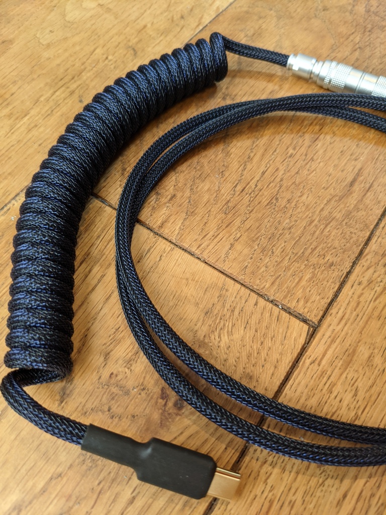 カスタムUSBケーブル ダークパープル