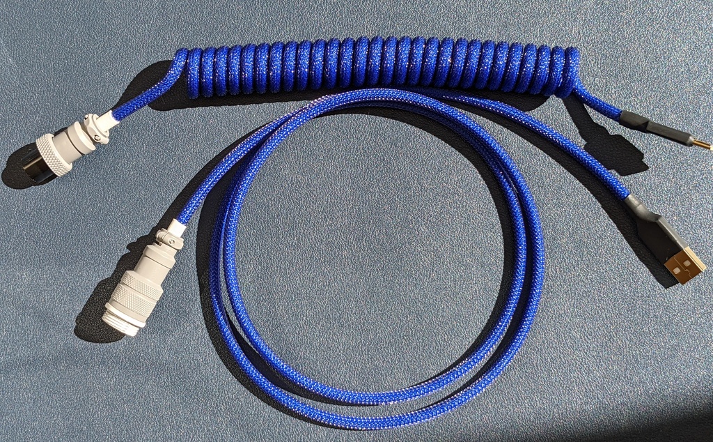 カスタムUSBケーブル ダークパープルグレージュ