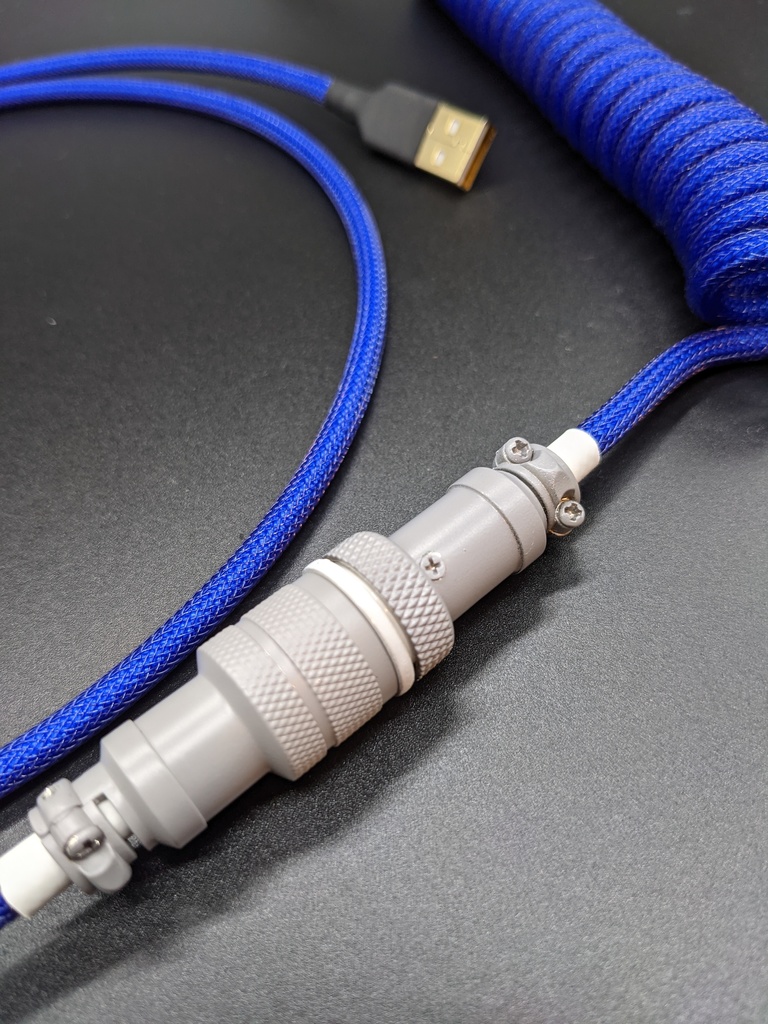 カスタムUSBケーブル ダークパープルグレージュ