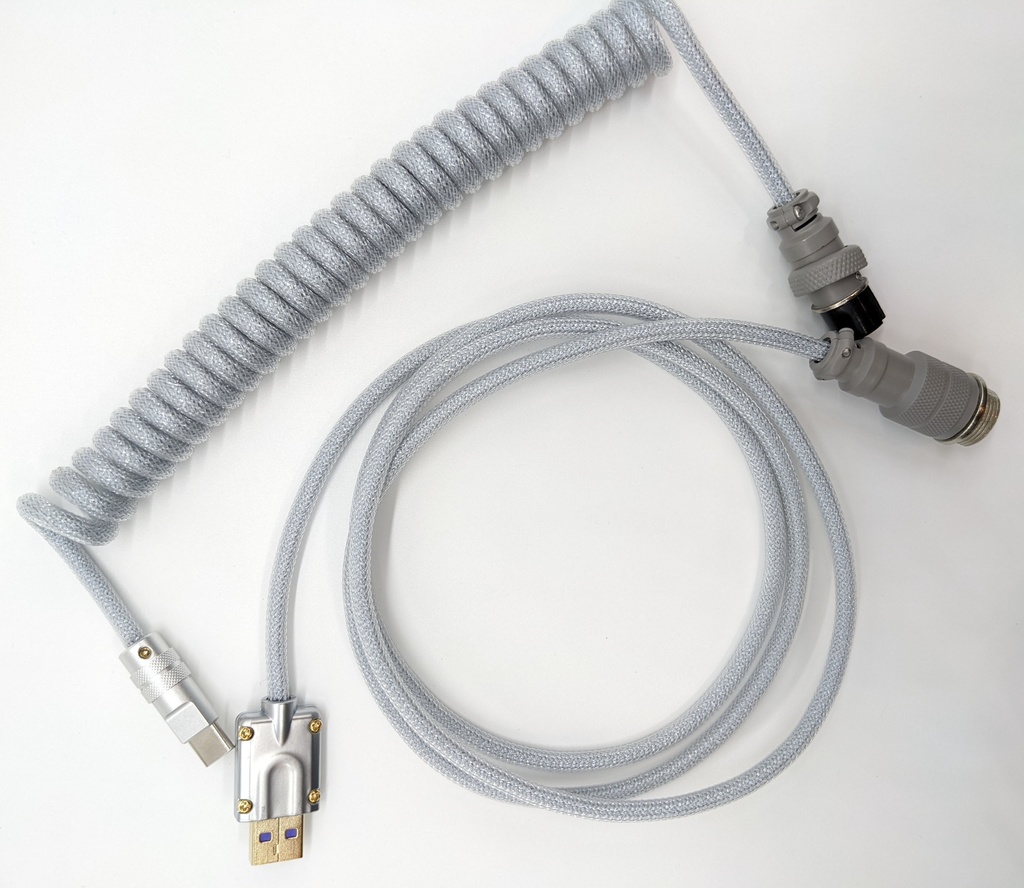 カスタムUSBケーブル メタルコネクタ