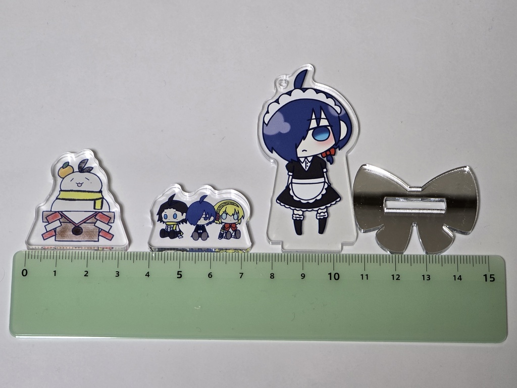 ぺ3アクリルスタンド