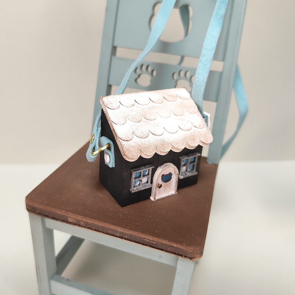 ドール用おうち型ショルダーバック|蓋が開く・大きいサイズ(HSO-L-002)