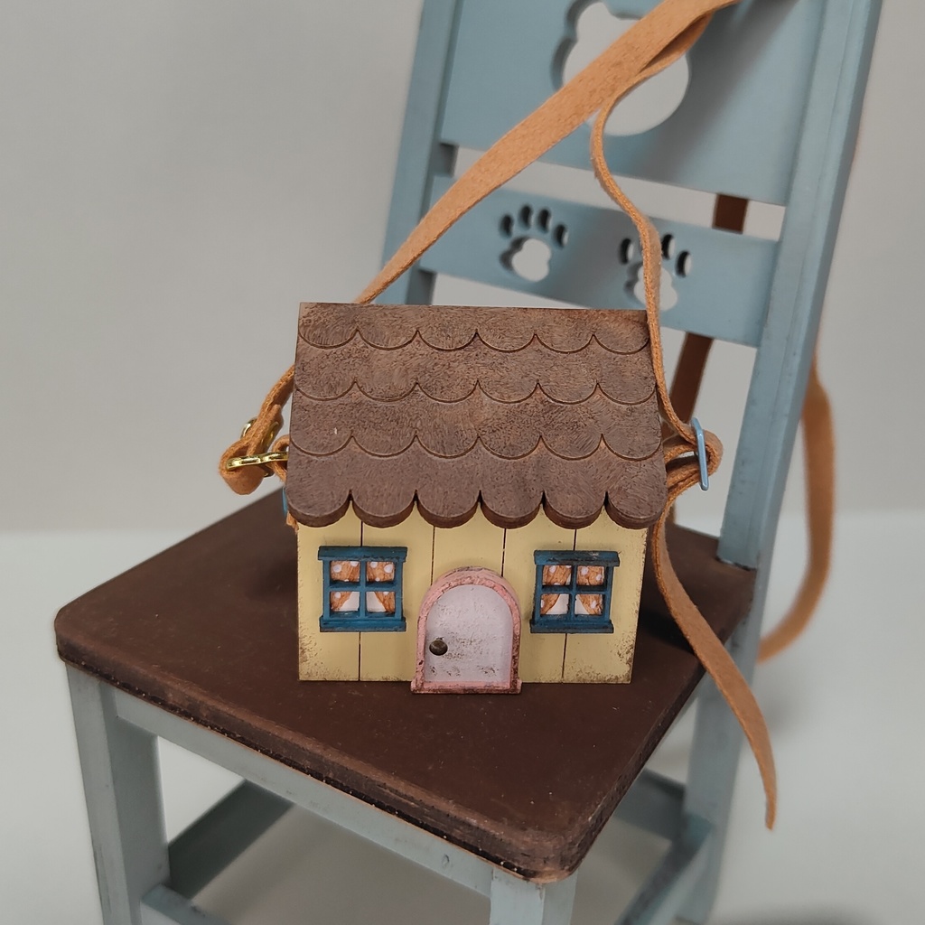 ドール用おうち型ショルダーバック|蓋が開く・大きいサイズ(HSO-L-012)