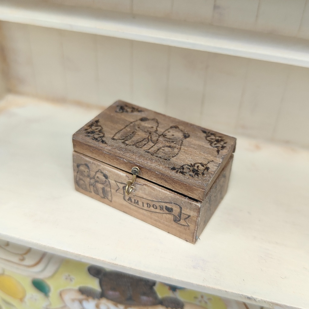 ミニチュア アンティーク風石けん箱 BUS-003