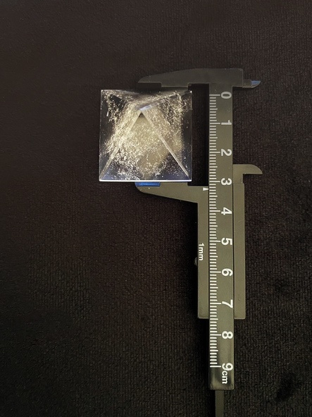 えりす愛用品✨クリスタルピラミッド(3cm)