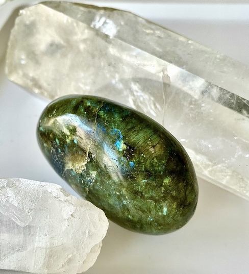 霊性を高めて宇宙と繋がる✨ラブラドライト