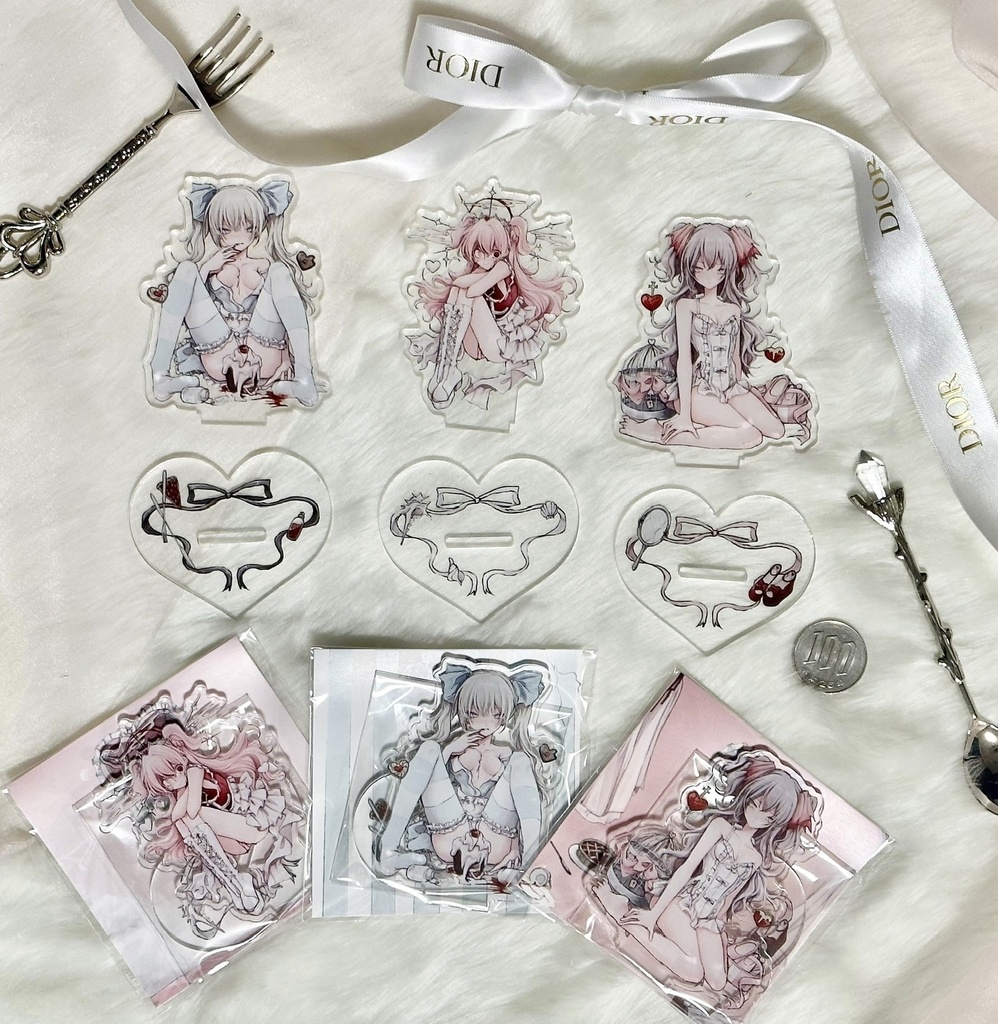 🫀アクリルスタンド Gift Alice・Uterus・Rebecca