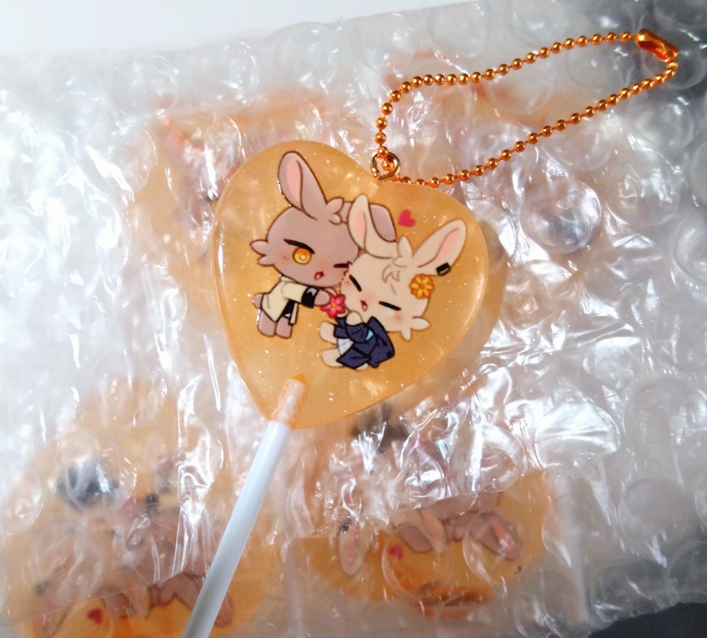 うさうさペロキャンキーホルダー