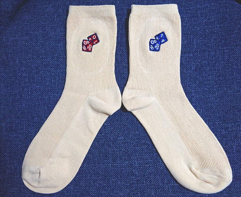 1クリ＆100ファン ダイス刺繍靴下