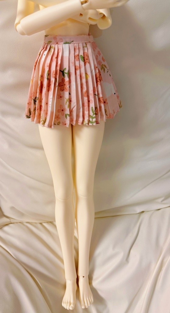 【1/3・30cmサイズ】桜色 花柄プリーツスカート ドール服
