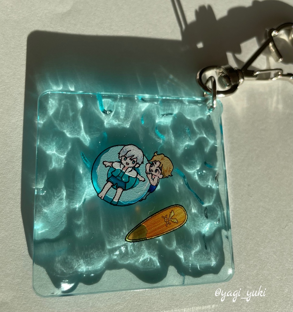水面アクリルキーホルダー