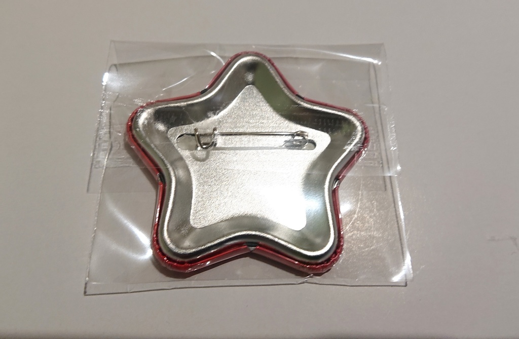 九条家星型缶バッジ