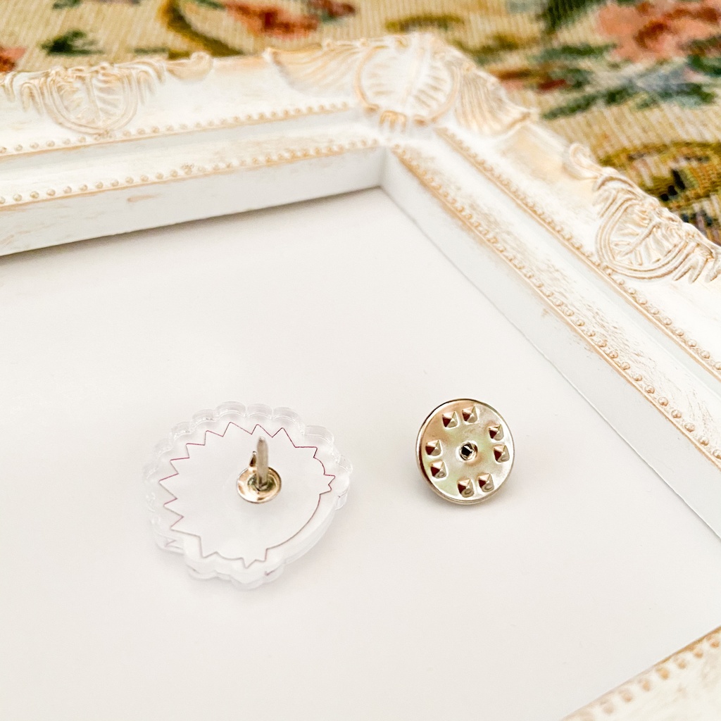 切爆アクリルバッジ