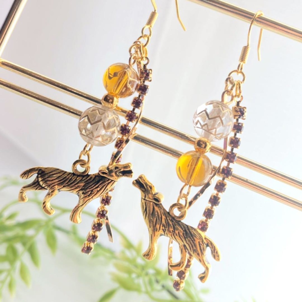 ツイステ/サバナクロー寮イメージピアス*イヤリング