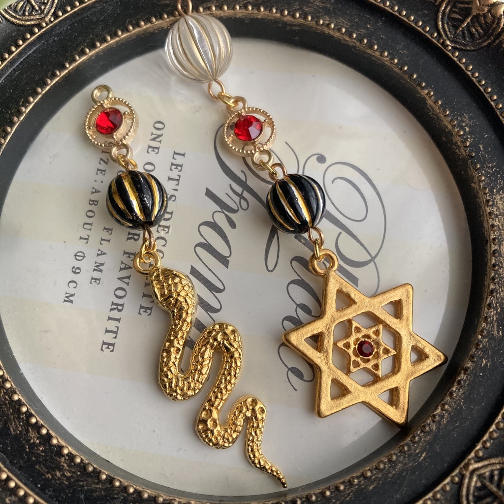 ツイステ/スカラビア寮イメージピアス*イヤリング