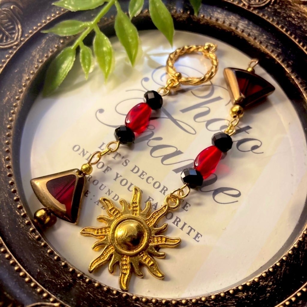 ツイステ/スカラビア寮イメージピアス*イヤリング