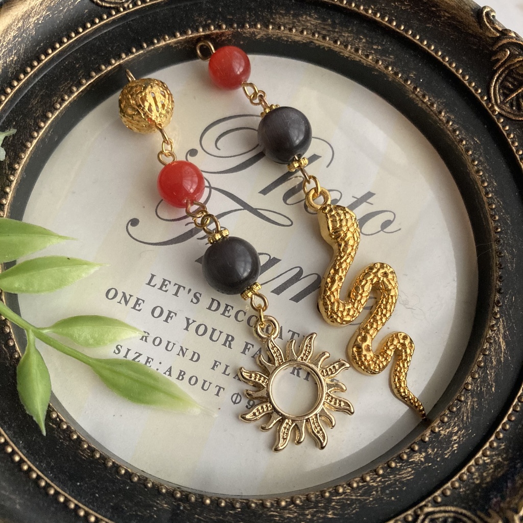 ツイステ/スカラビア寮イメージピアス*イヤリング