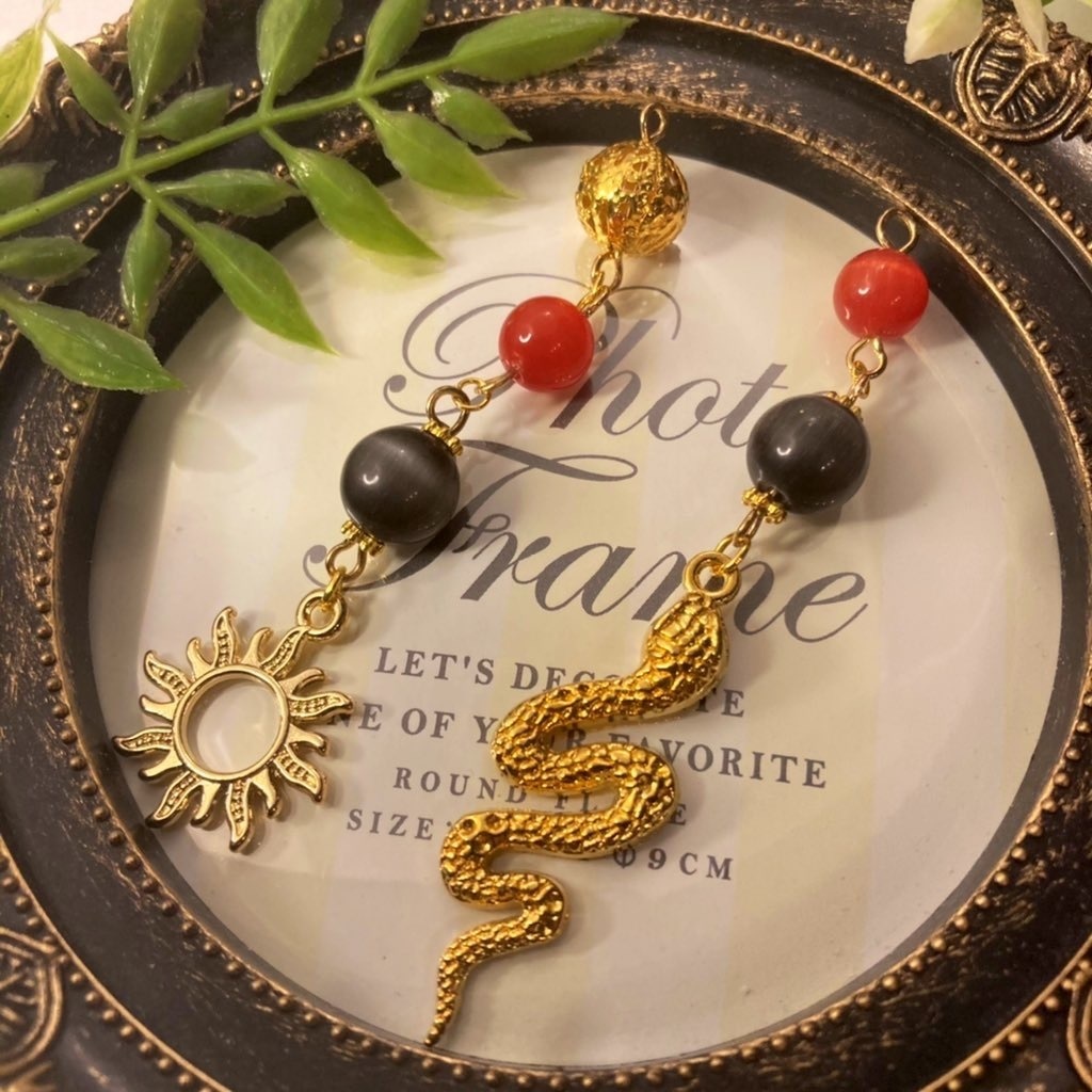 ツイステ/スカラビア寮イメージピアス*イヤリング