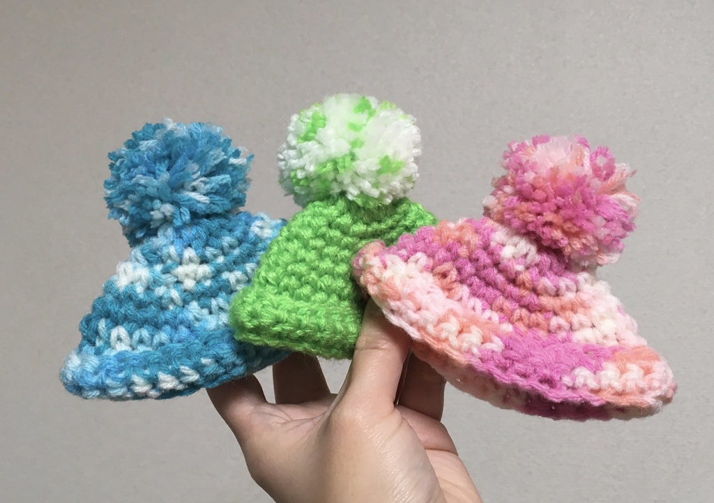 ぽんぽん付き帽子