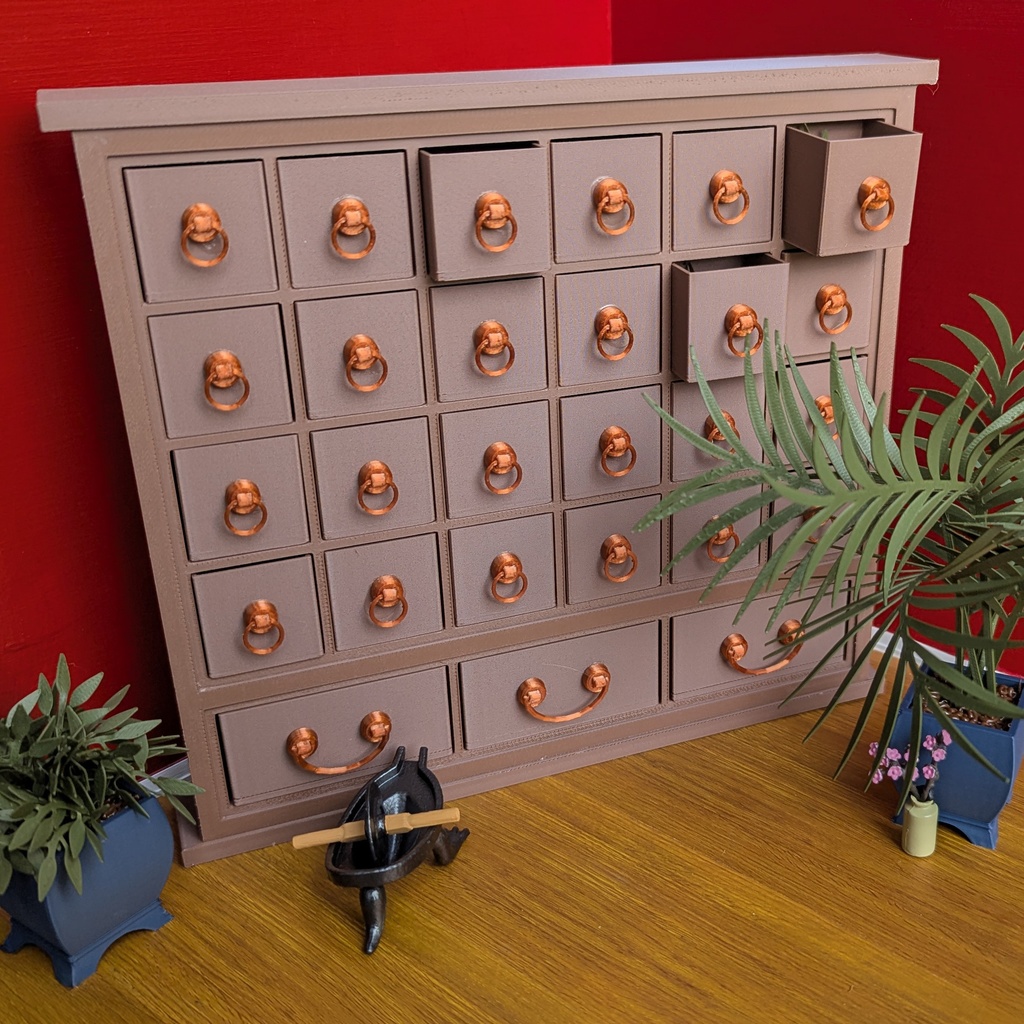 Miniature Apothecary Cabinet (ミニチュア薬箪笥)