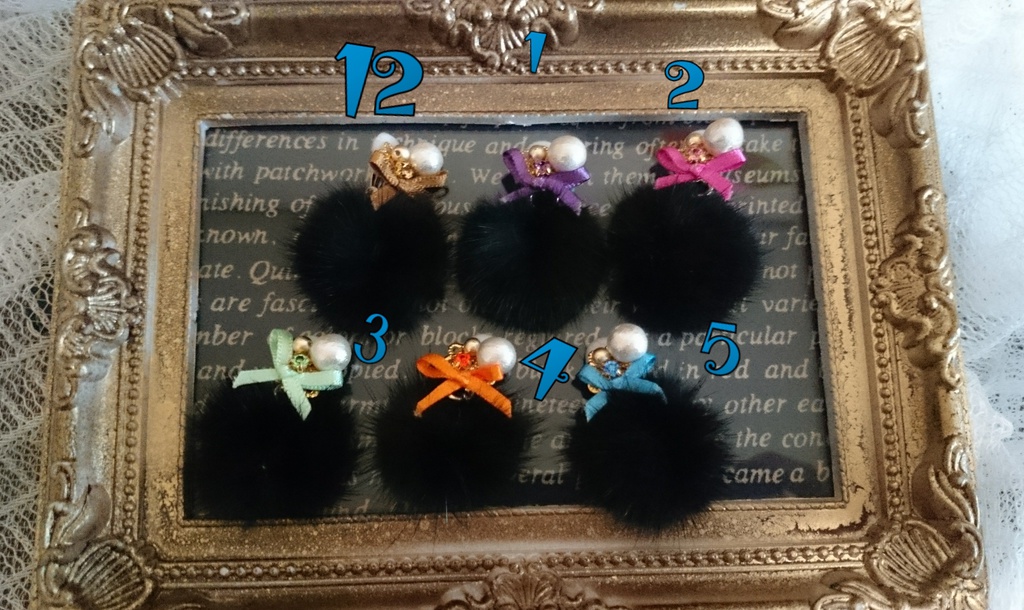 ツキ。グラビイメージイヤリング