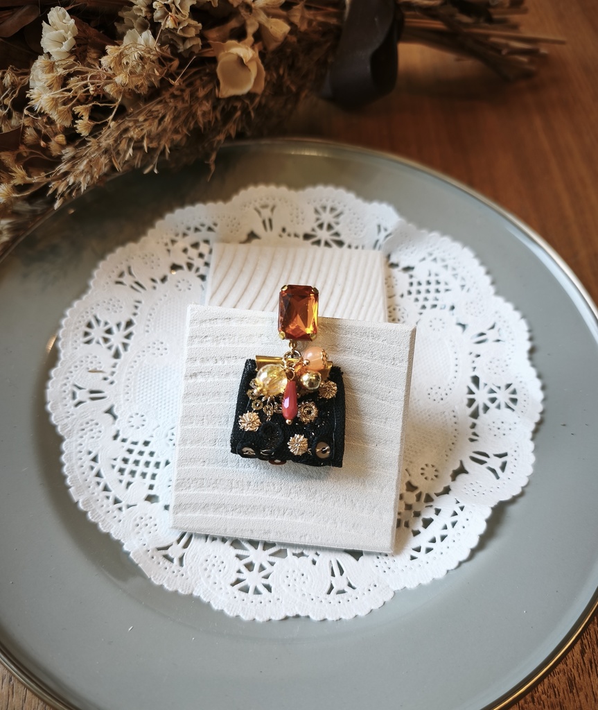 【展示】ビジュー×インド刺繍リボン【にじそうさく11】