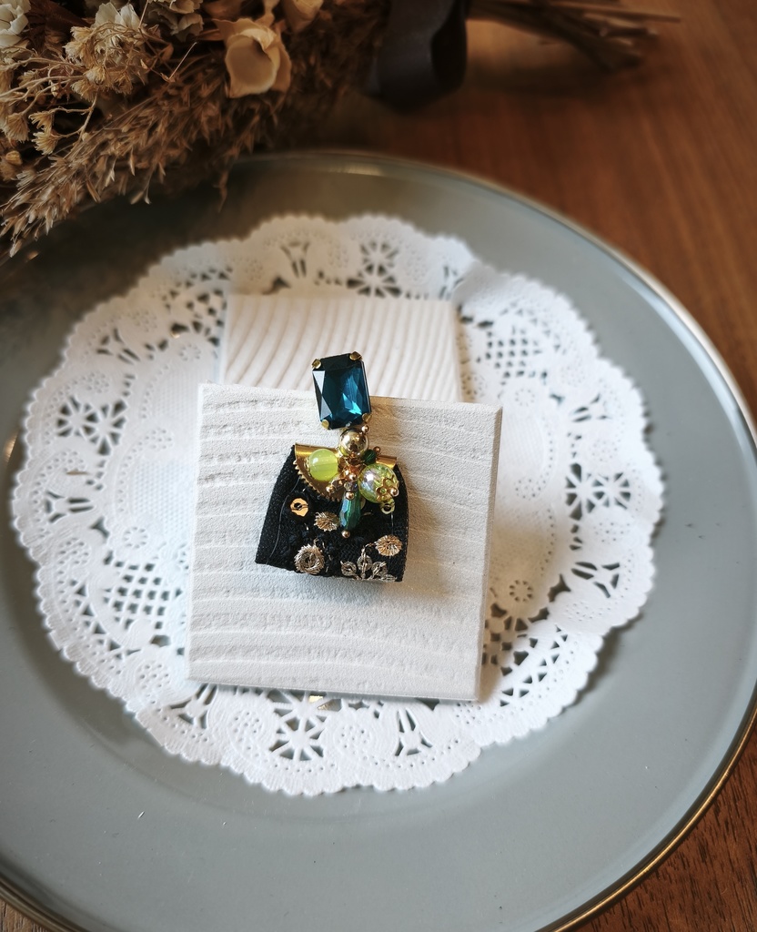 【展示】ビジュー×インド刺繍リボン【にじそうさく11】