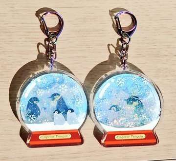 オイル入りスノードームグリッターキーホルダー