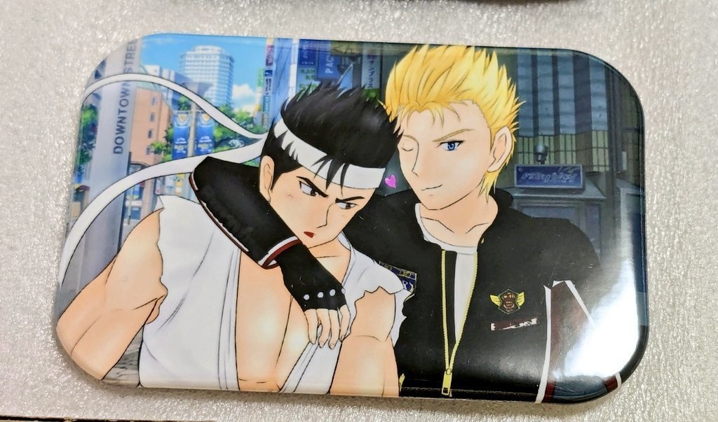 ジャキアキ角丸缶バッジ