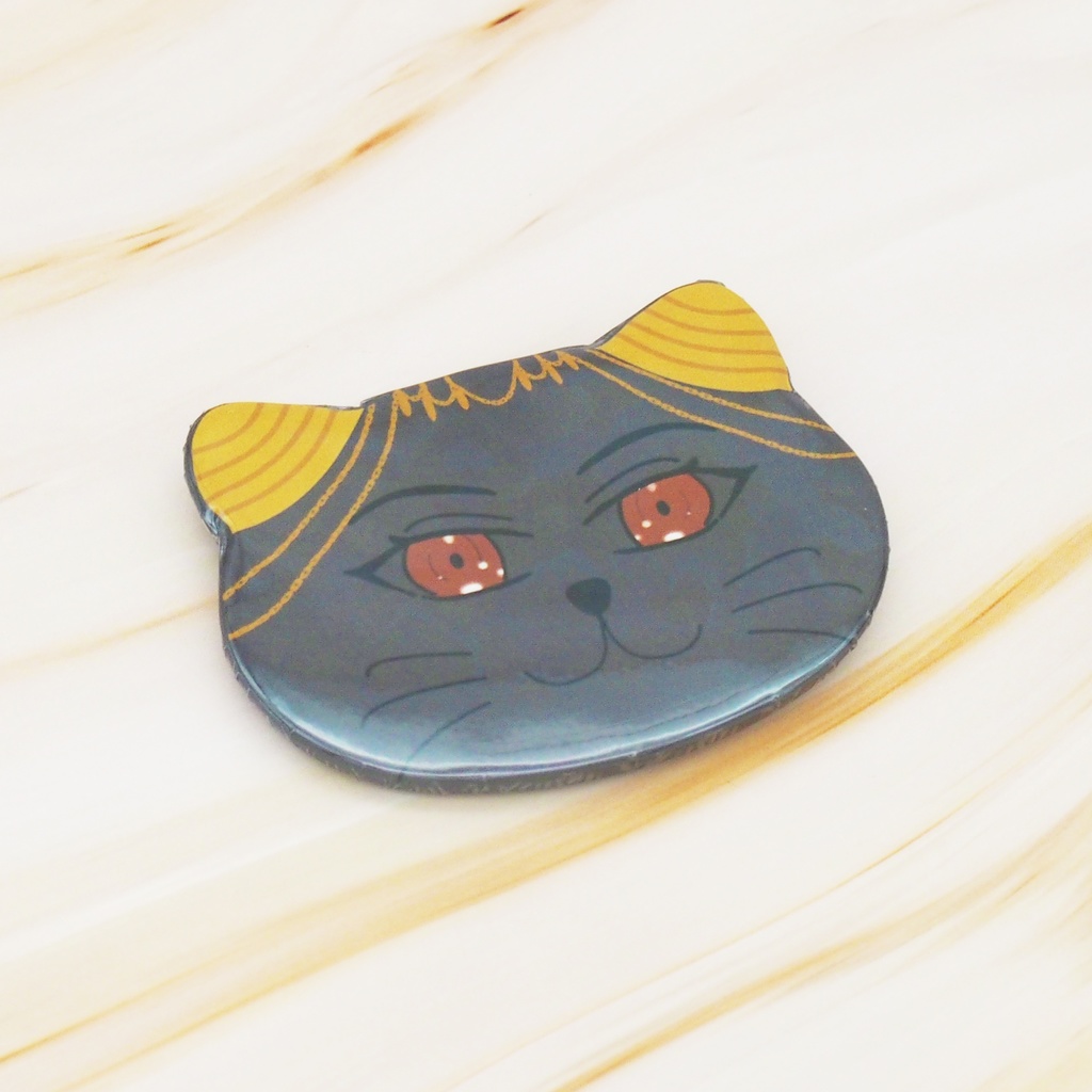缶バッジ　バステト　ハートホログラム　約60×48mm