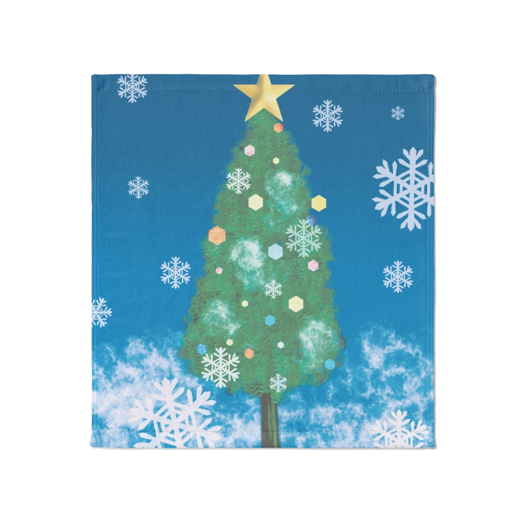 雪の夜空のイルミネーションツリー