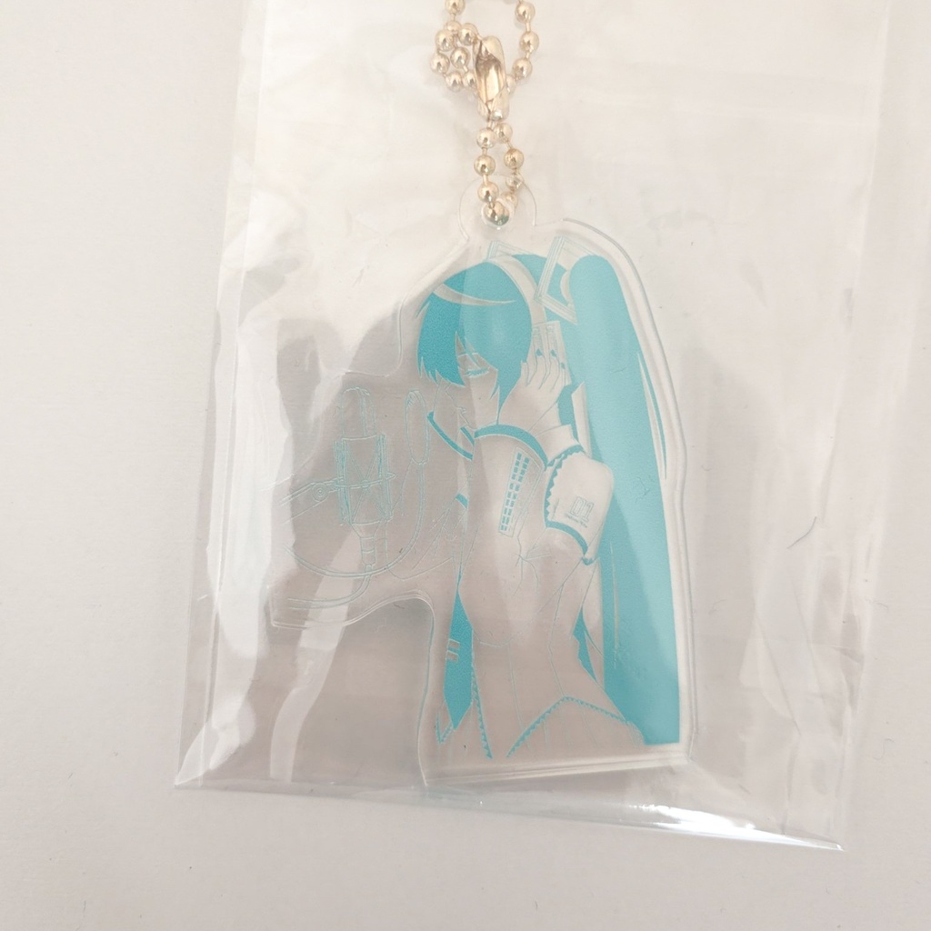 初音ミク　アクリルキーホルダー　柄a