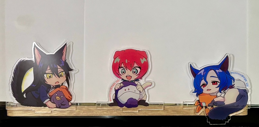 お座り猫ちゃんマブアクリルスタンド