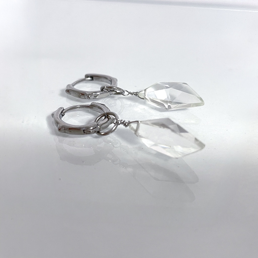 クリスタル(水晶)×スタッズフープピアス -Cornucopia Jewelry-
