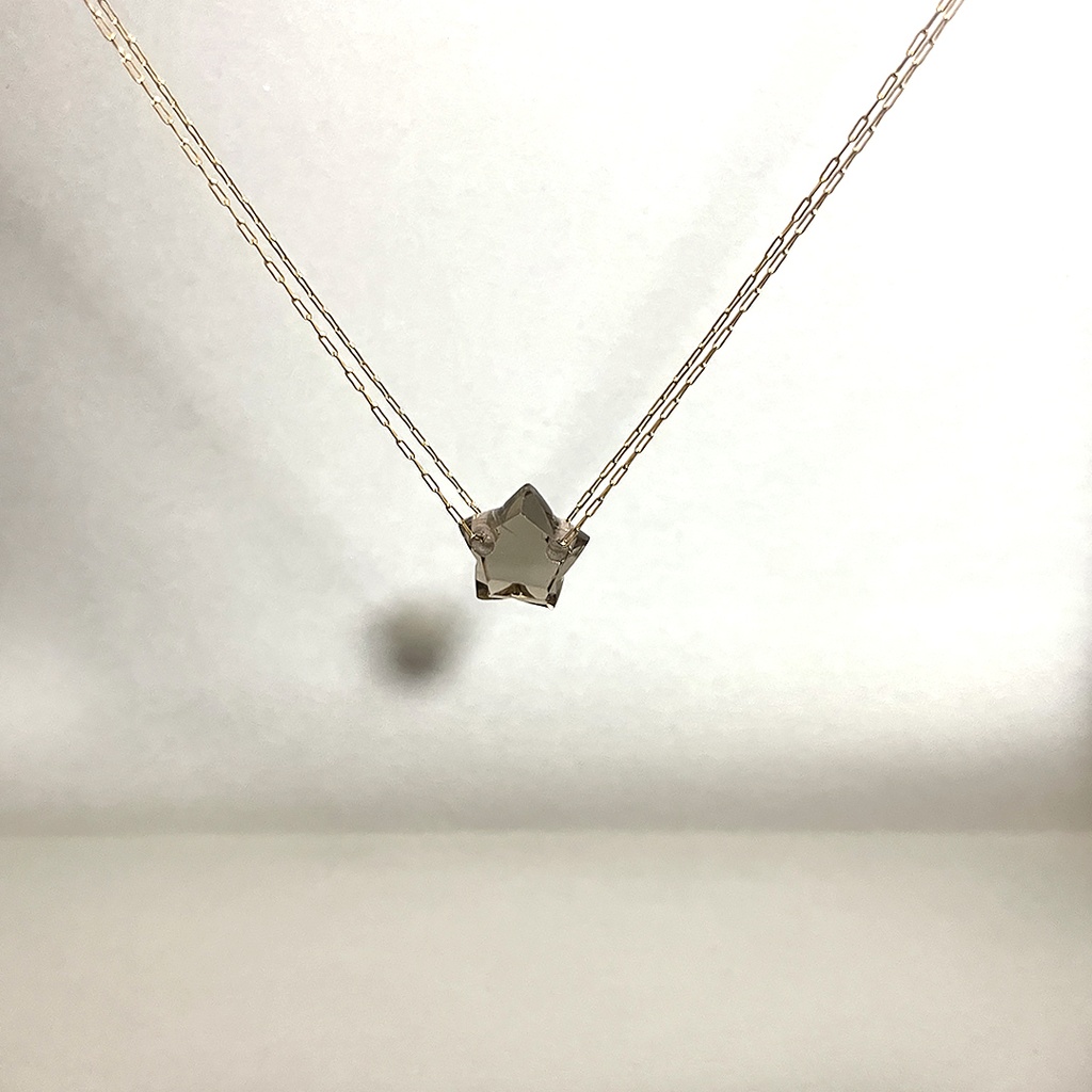 星モチーフ スモーキークオーツのネックレス ステンレス